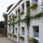 Wir liefern schlüsselfertige Raummodule als Bürogebäude, Schulen, Kindergärten, Baustellenunterkünfte und Spezialcontainer. Wohncontainer